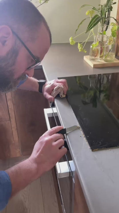 ** Wisst – Your solution to a cleaner kitchen!**